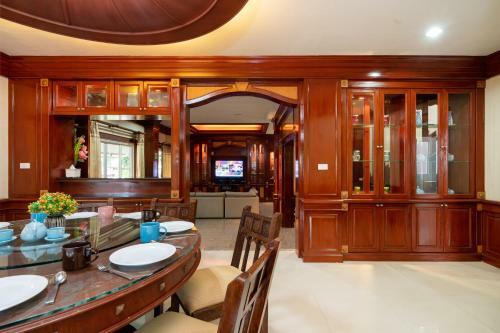 Angel Villa Pool Suite