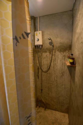 Ok Chic Phuket Hostel