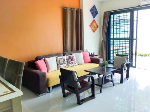 Koh Sirey Beachfront Pool Villa