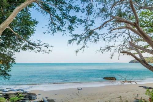 Koh Sirey Beachfront Pool Villa