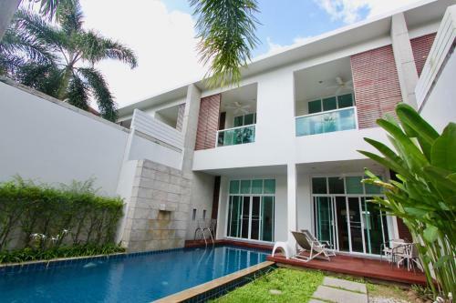 Villa Adela Town House With Private Pool