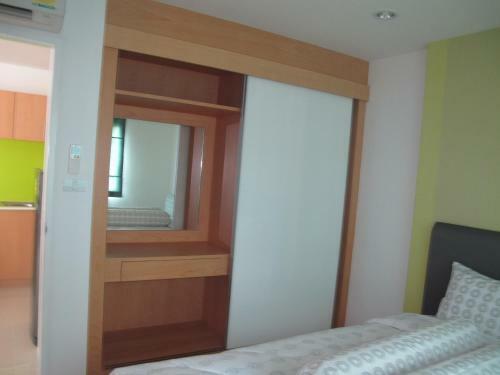 Apartamento Ratchaporn Please Condo