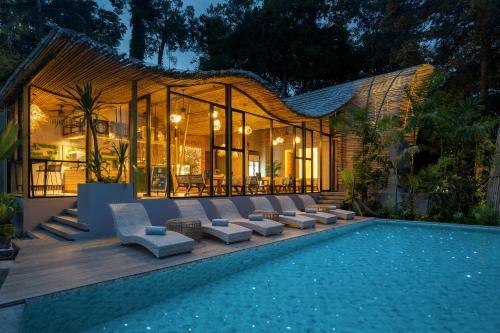 Hotel Sinae Phuket - Sha Extra Plus