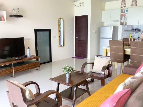 Koh Sirey Beachfront Pool Villa 2 Bedrooms