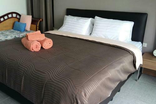 Koh Sirey Beachfront Pool Villa 2 Bedrooms