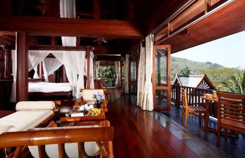 Nakawanna Villa