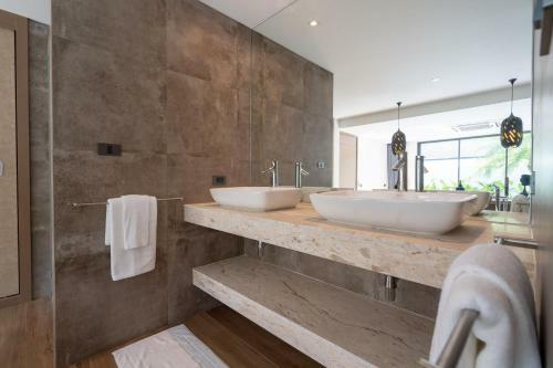Labriz Ocean Villa - Tropical Modern Living
