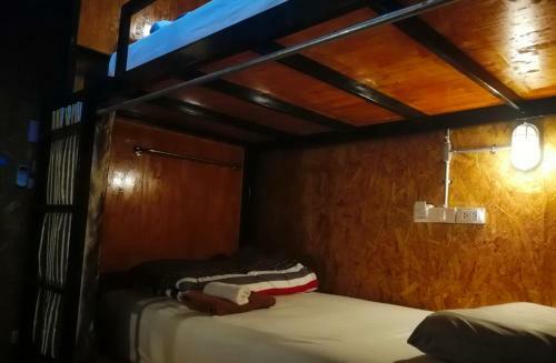 Aenguy Hostel