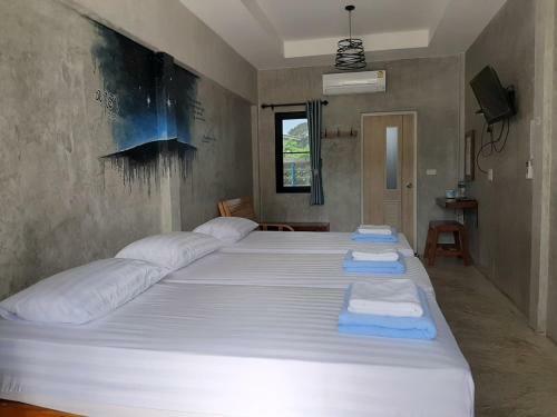 Bed & Breakfast Baan Rabiangdao Uthaithani
