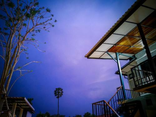 Bed & Breakfast Baan Rabiangdao Uthaithani