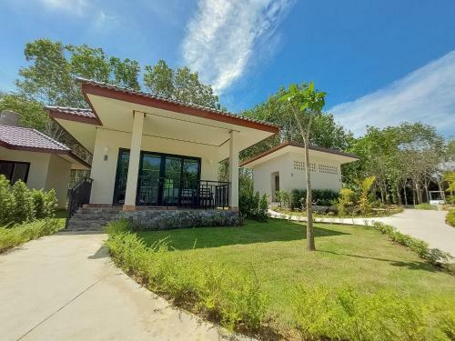 Hotel Thalang Tara Resort