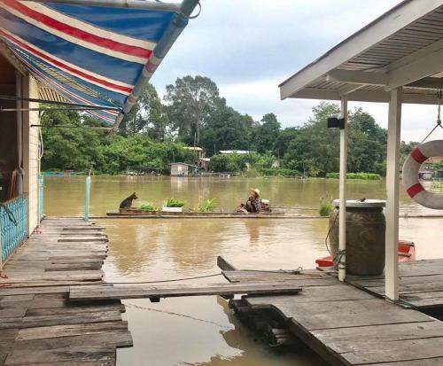 Albergue U Pae Paestay Uthaithani
