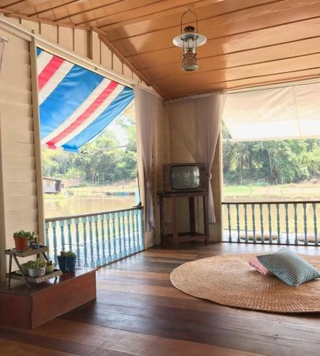 Albergue U Pae Paestay Uthaithani