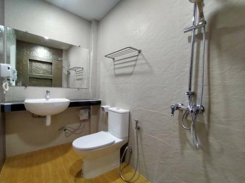 Hotel Uthaithani Resort