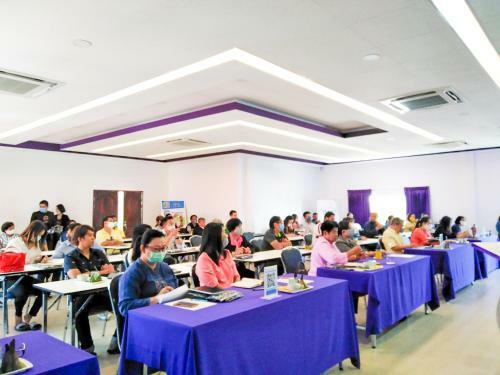 Hotel Uthaithani Resort