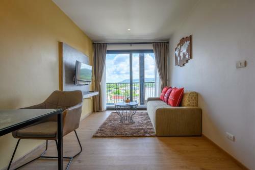 Tour De Phuket Hotel - Sha Plus
