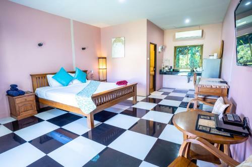 Hotel Sumalee Phuket - Sha Plus