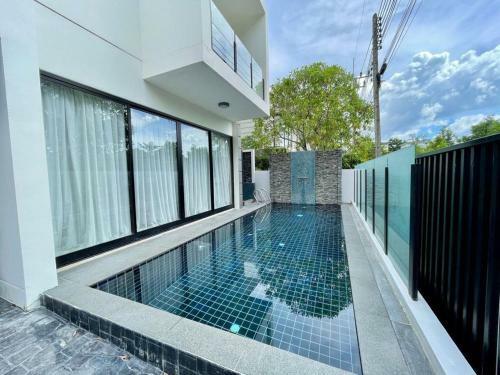 5 Bedroom Pool Villa Laguna Park