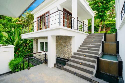 D-lux 4 Bed Sea View Villa With Private Beach