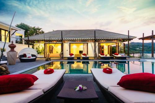 D-lux 4 Bed Sea View Villa With Private Beach
