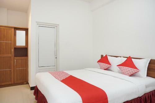 Hotel Oyo 409 Pondok Helomi