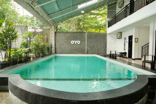 Hotel Oyo 409 Pondok Helomi