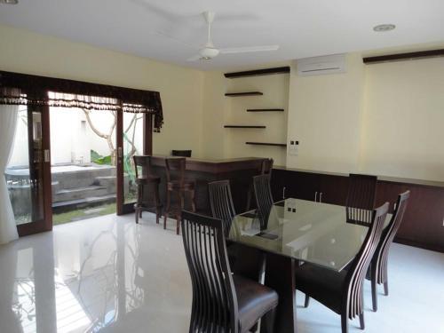 Villa Taman Mumbul #268