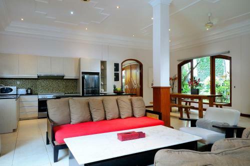 Villa Mimpi - Legian Beach