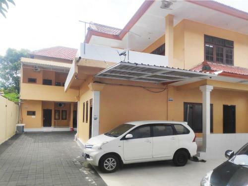 Hotel Oyo 91112 Tara Kost
