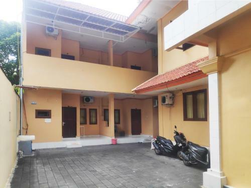 Hotel Oyo 91112 Tara Kost