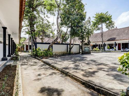 Hotel Oyo 90638 Pondok Idas