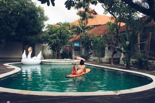 Apartamento Endless Summer Surf Camp Kuta Bali
