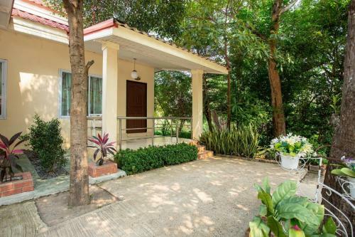 Hostal Pennaung Resort