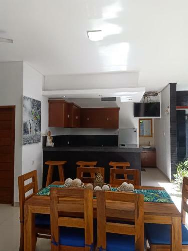 Villa Tenang Legian- 3 Bd Pool Villa 300m To Beach
