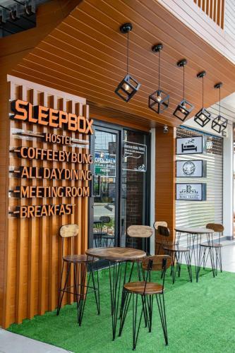 Hotel Sleepbox Hostel Suratthani