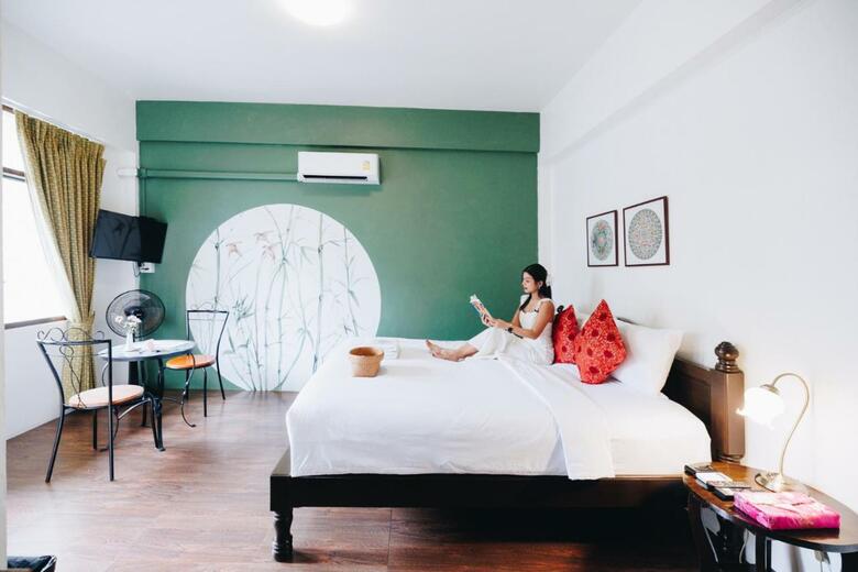 Hostal Sleeper House