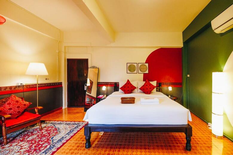 Hostal Sleeper House