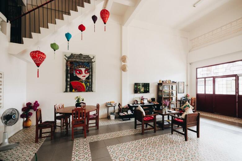 Hostal Sleeper House