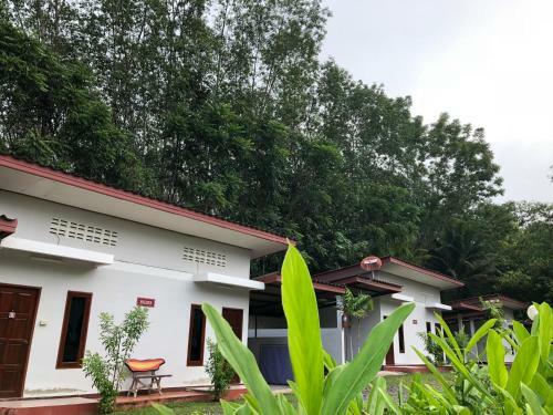 Hostal Thanathorn Guesthouse