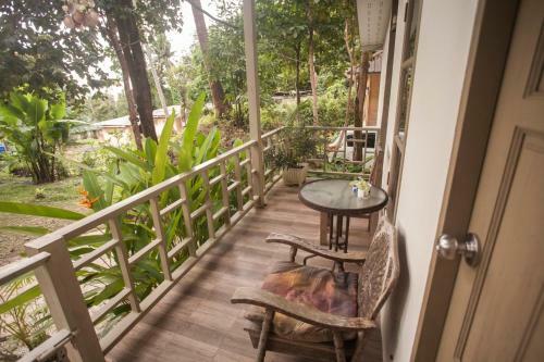 Hostal Happy Yogi Huts