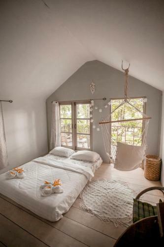 Hostal Happy Yogi Huts