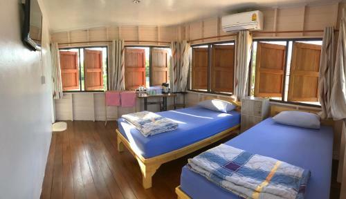 Hostal ????????????? ??????? Krunou Baanpak