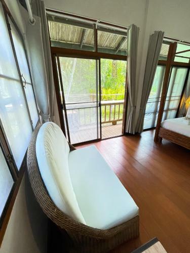Bed & Breakfast � La Koh Kood Resort