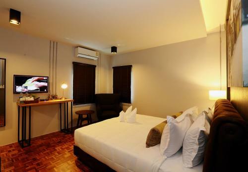 Canvas Family Home