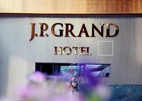 J.p.grand Hotel