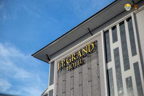 J.p.grand Hotel