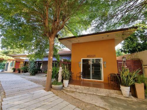 Bed & Breakfast Kireeya Villa