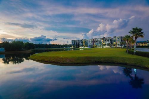 Phuket Fortune Airport Hotel (by Royal Lee The Terminal Phuket)