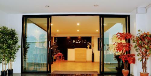 Hotel The Resto
