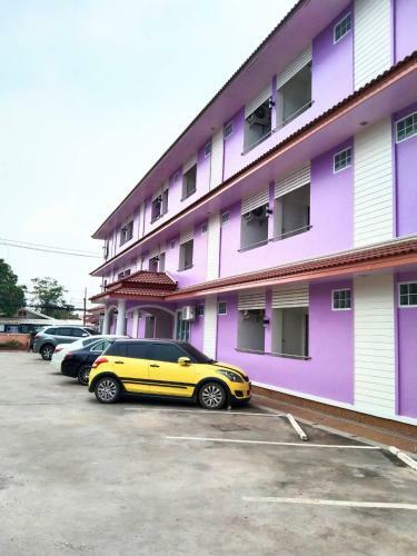 Hotel Oyo 75399 Choktipparat Place
